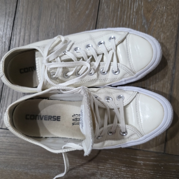 Converse Chuck Taylor All Star Leather OX Sneaker, Women's Size 7 - Picture 9 of 9